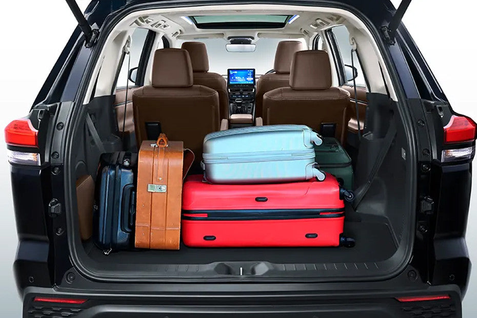 Toyota Innova Hycross