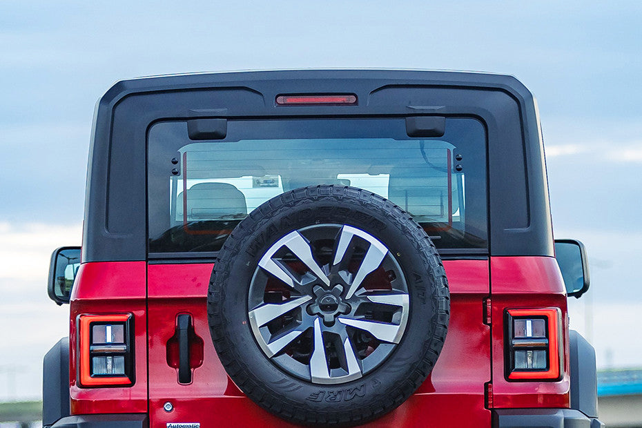 Mahindra Thar ROXX