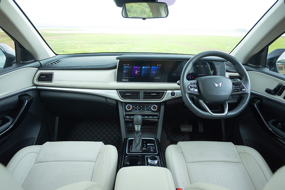 Mahindra XUV700