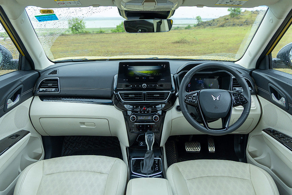 Mahindra XUV 3XO