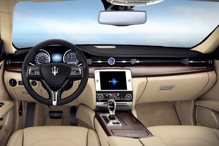 Maserati Quattroporte