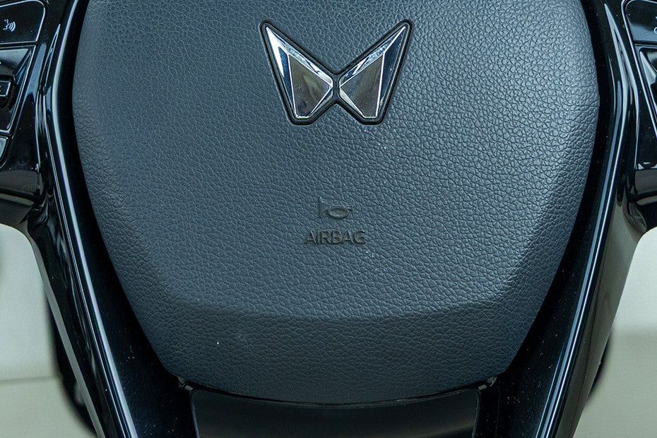 Mahindra XUV 3XO
