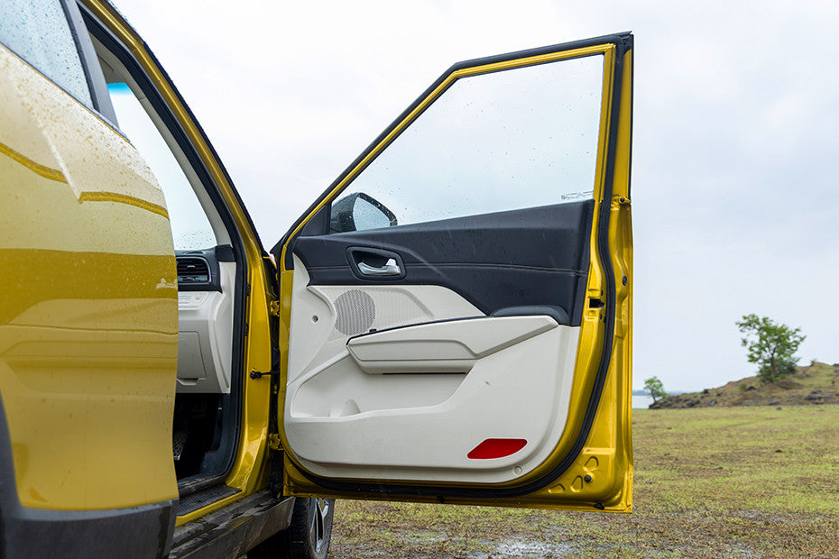 Mahindra XUV 3XO