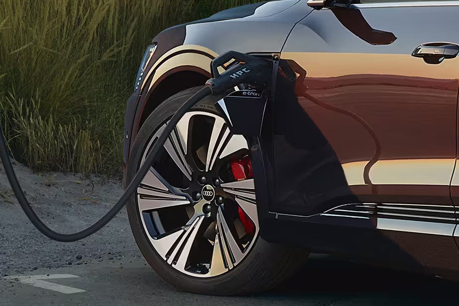 Audi Q8 Sportback e-tron