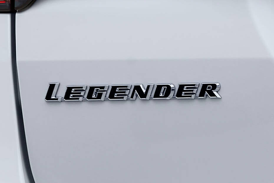Toyota Fortuner Legender