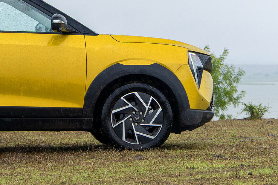 Mahindra XUV 3XO