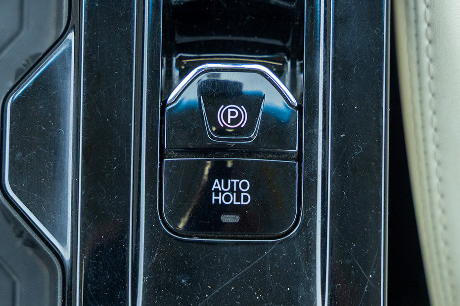 Mahindra XUV 3XO