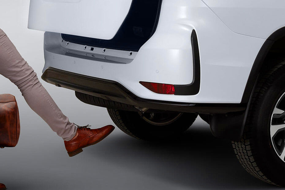 Toyota Fortuner Legender
