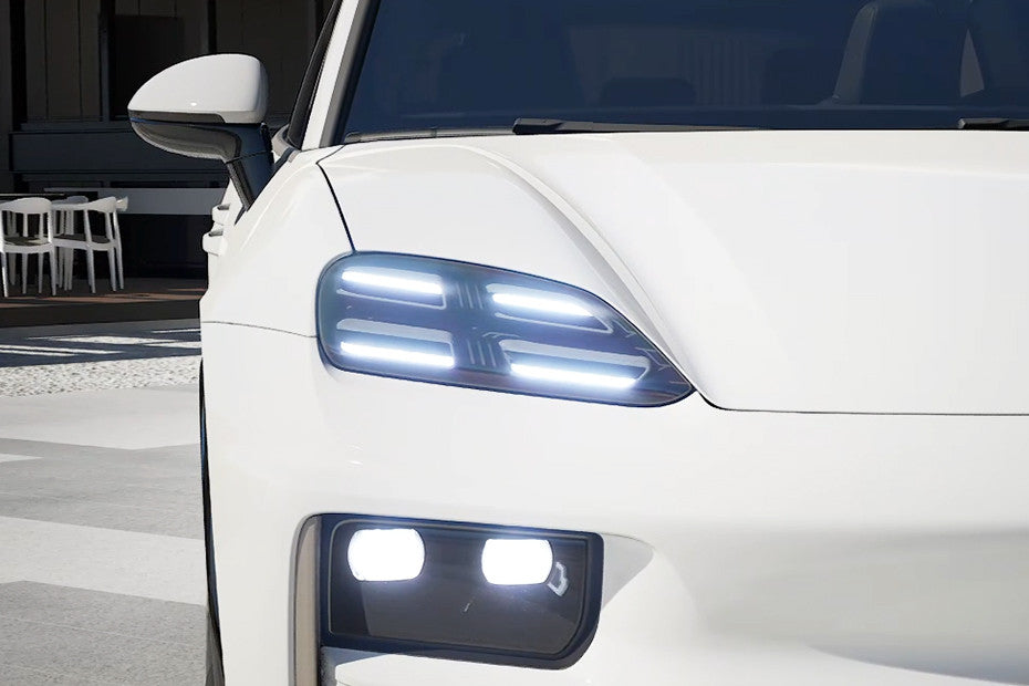 Porsche Macan EV