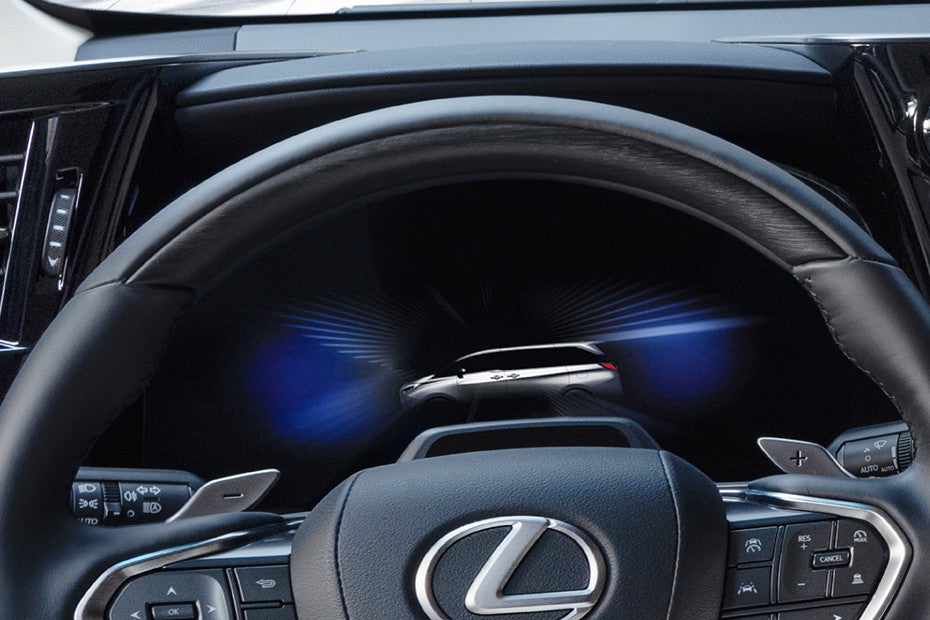 Lexus LM