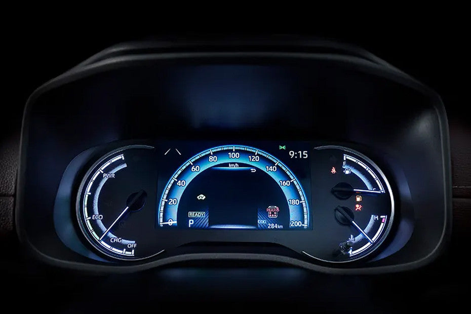 Toyota Innova Hycross
