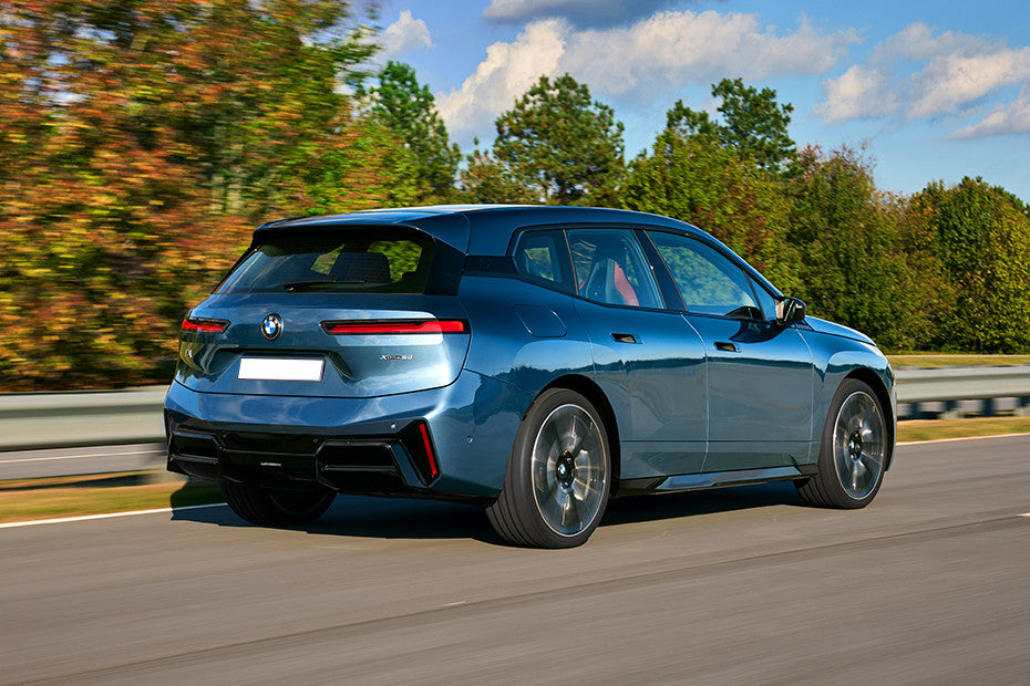 BMW iX 2025