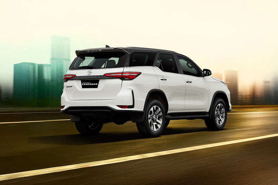 Toyota Fortuner Legender