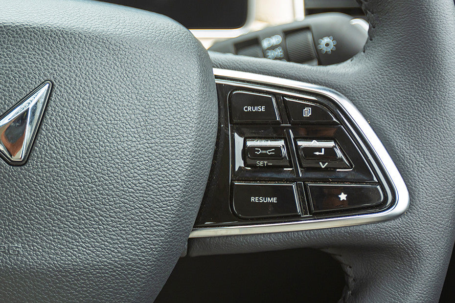 Mahindra XUV700