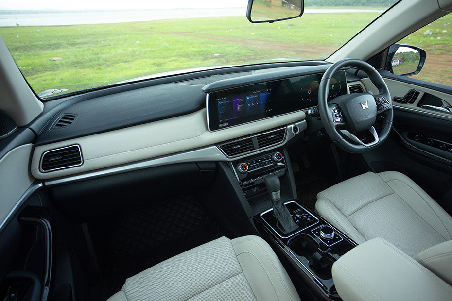 Mahindra XUV700