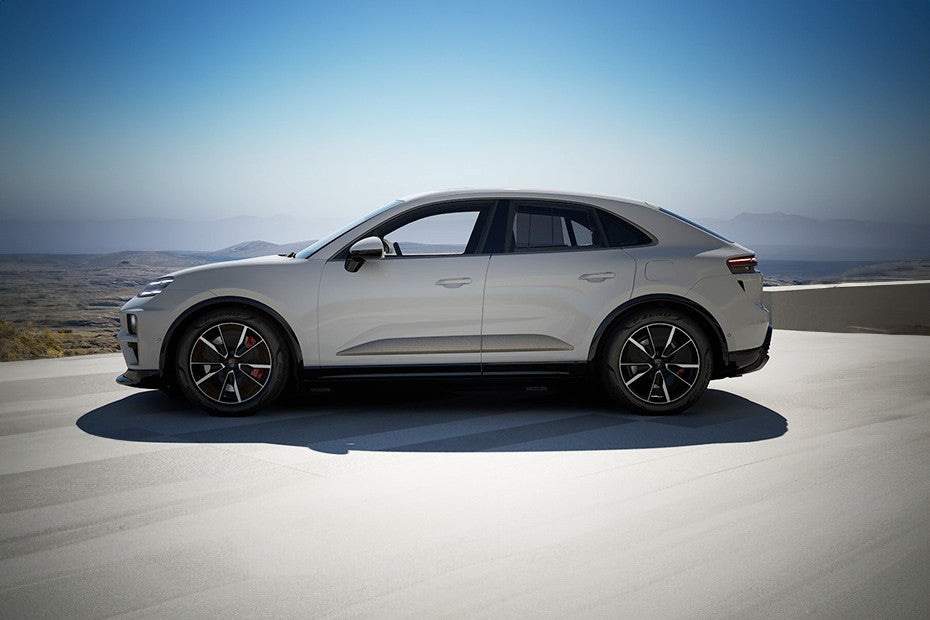 Porsche Macan EV
