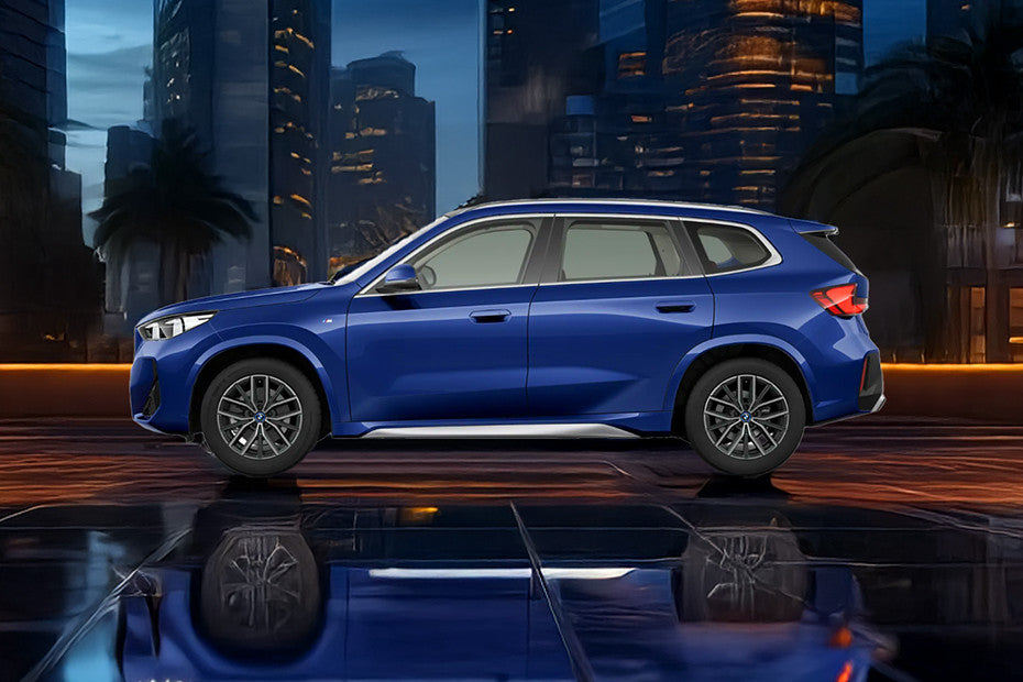 BMW iX1