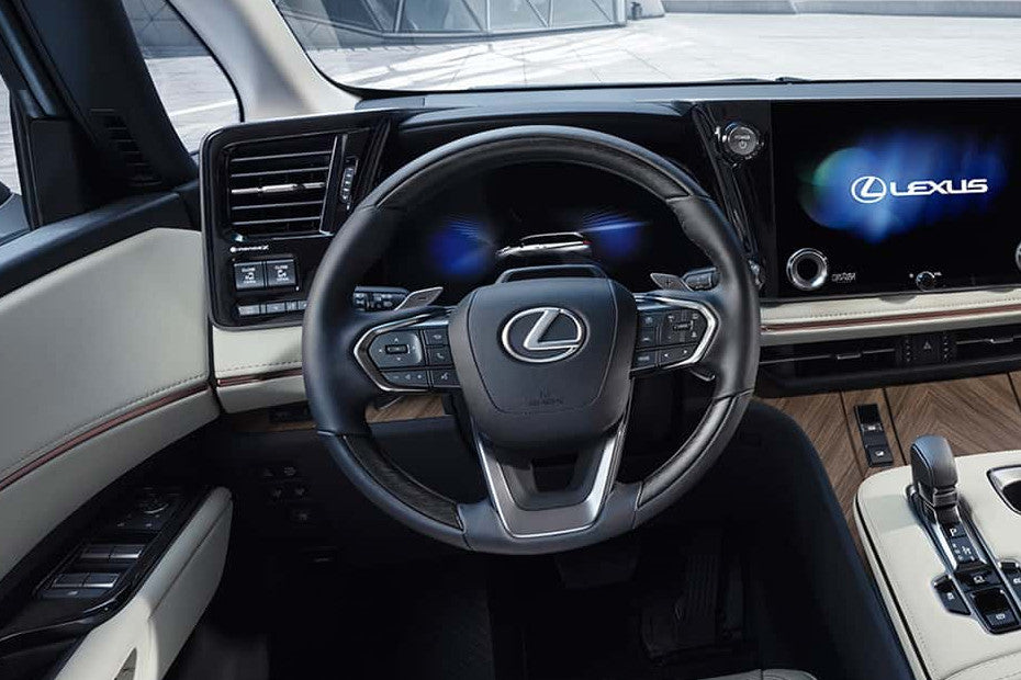 Lexus LM