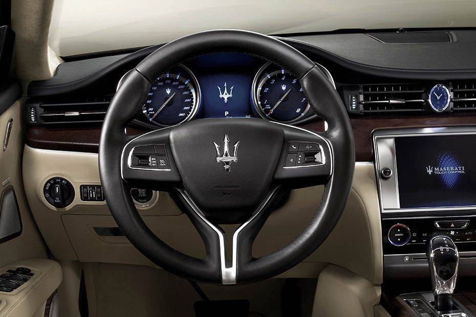 Maserati Quattroporte