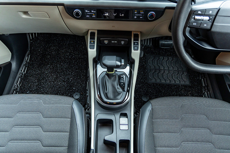 Kia Carens Clavis