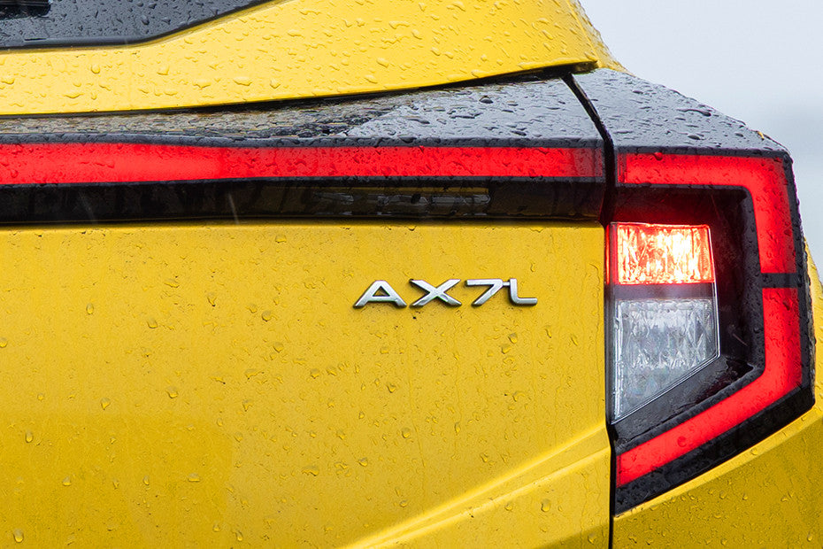 Mahindra XUV 3XO