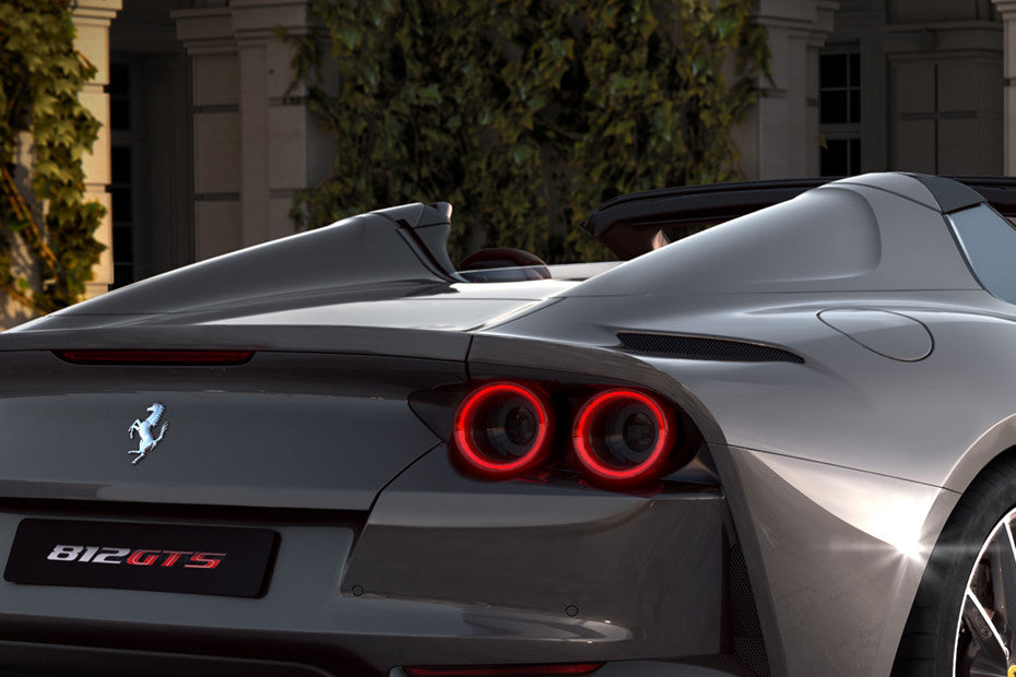 Ferrari 812