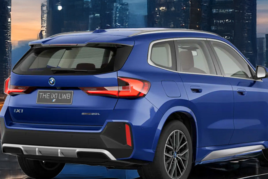BMW iX1