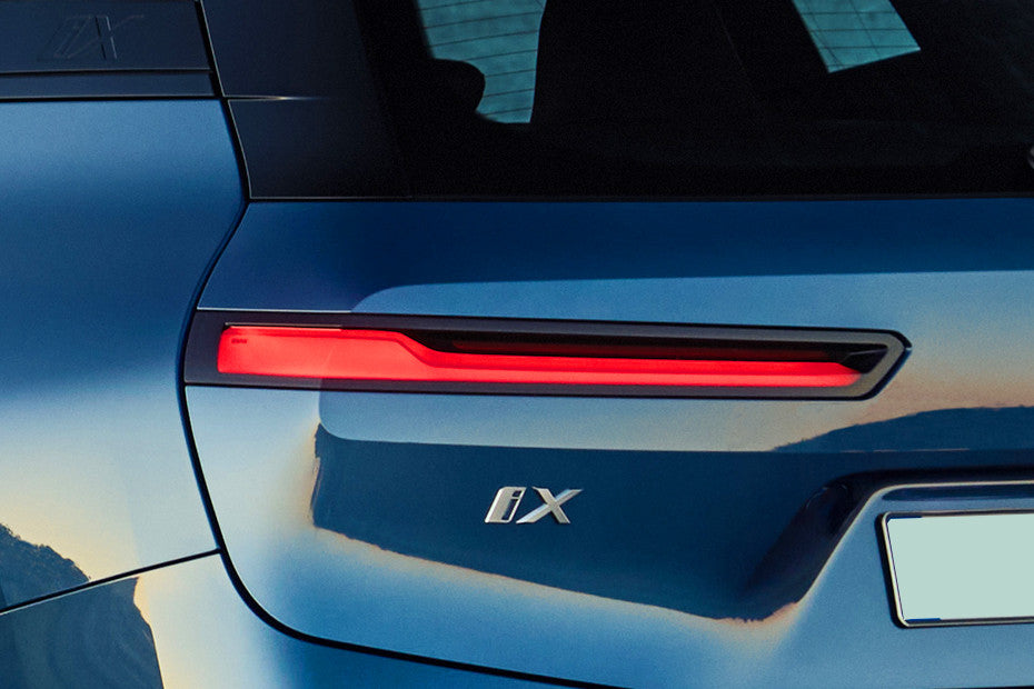 BMW iX 2025