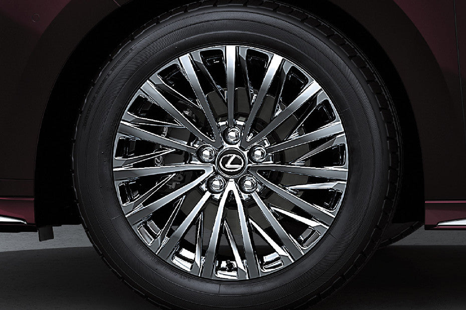 Lexus LM