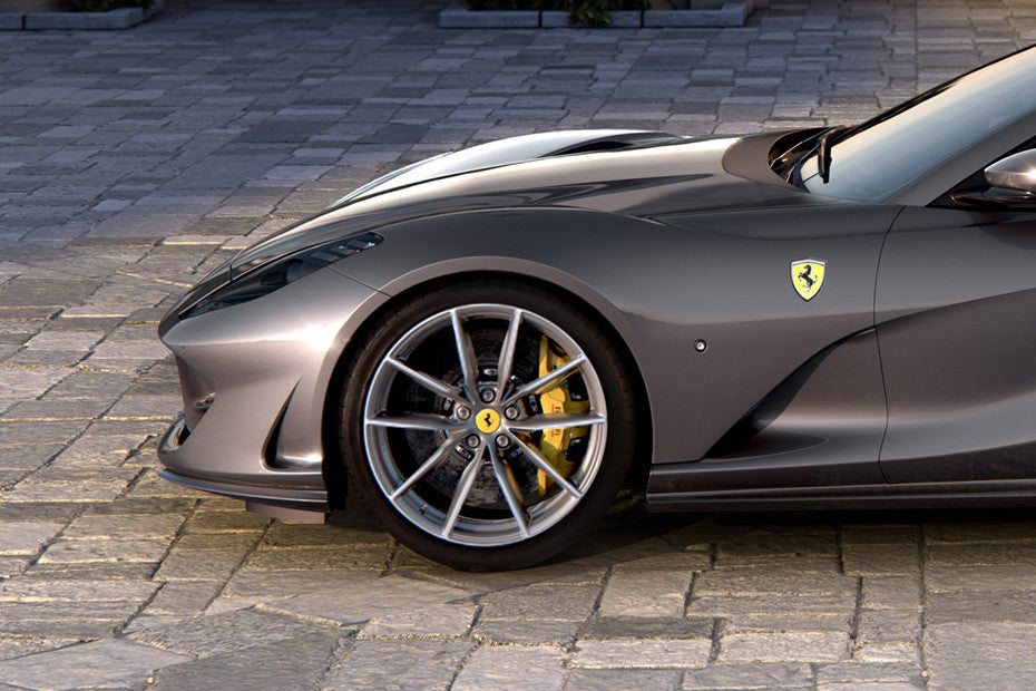 Ferrari 812
