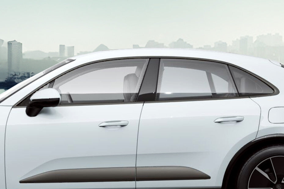 Porsche Macan EV