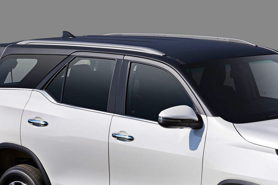 Toyota Fortuner Legender