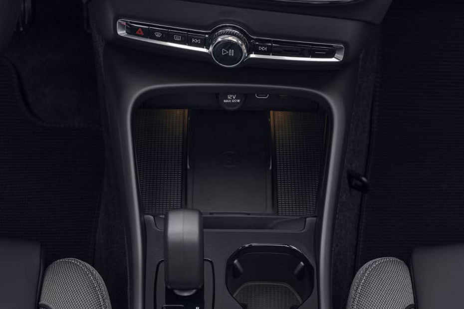 Volvo EX40